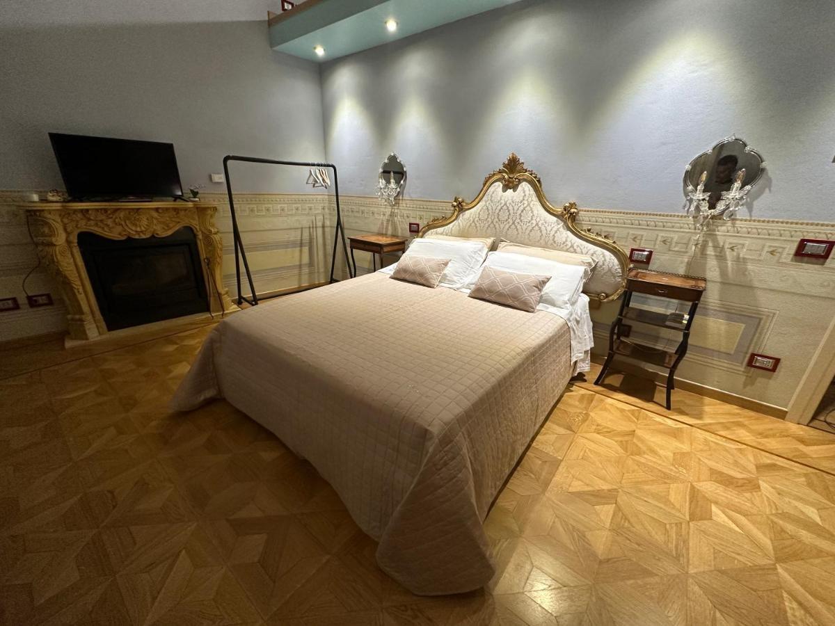 In Centro Lovely Home Lucca Exterior foto