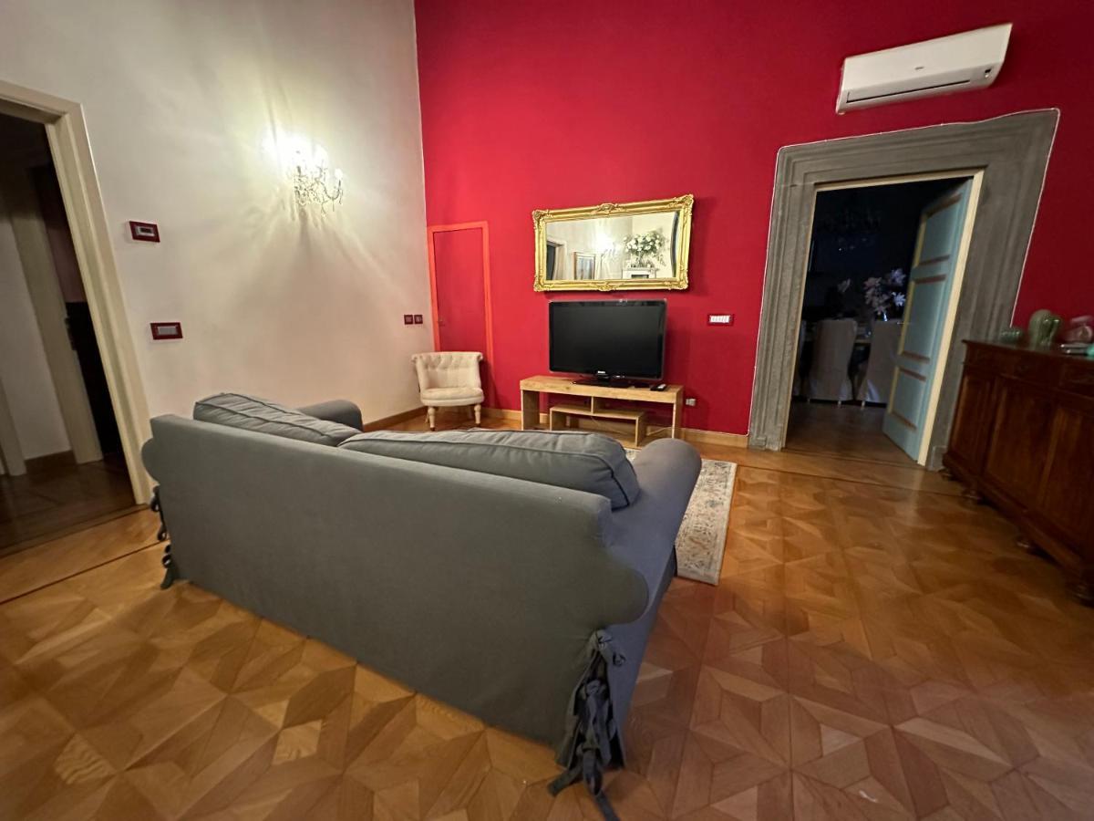 In Centro Lovely Home Lucca Exterior foto